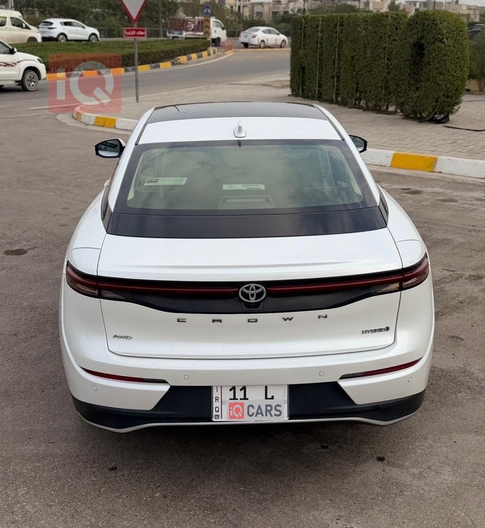 تۆیۆتا کراون